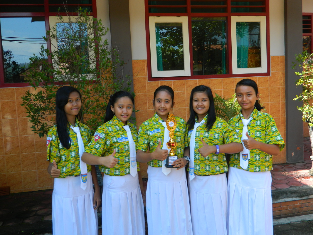 Kado Manis HUT ke-48, SMPN 1 Kampak Borong Prestasi di Ajang O2SN dan FLS2N 2015 o2sn