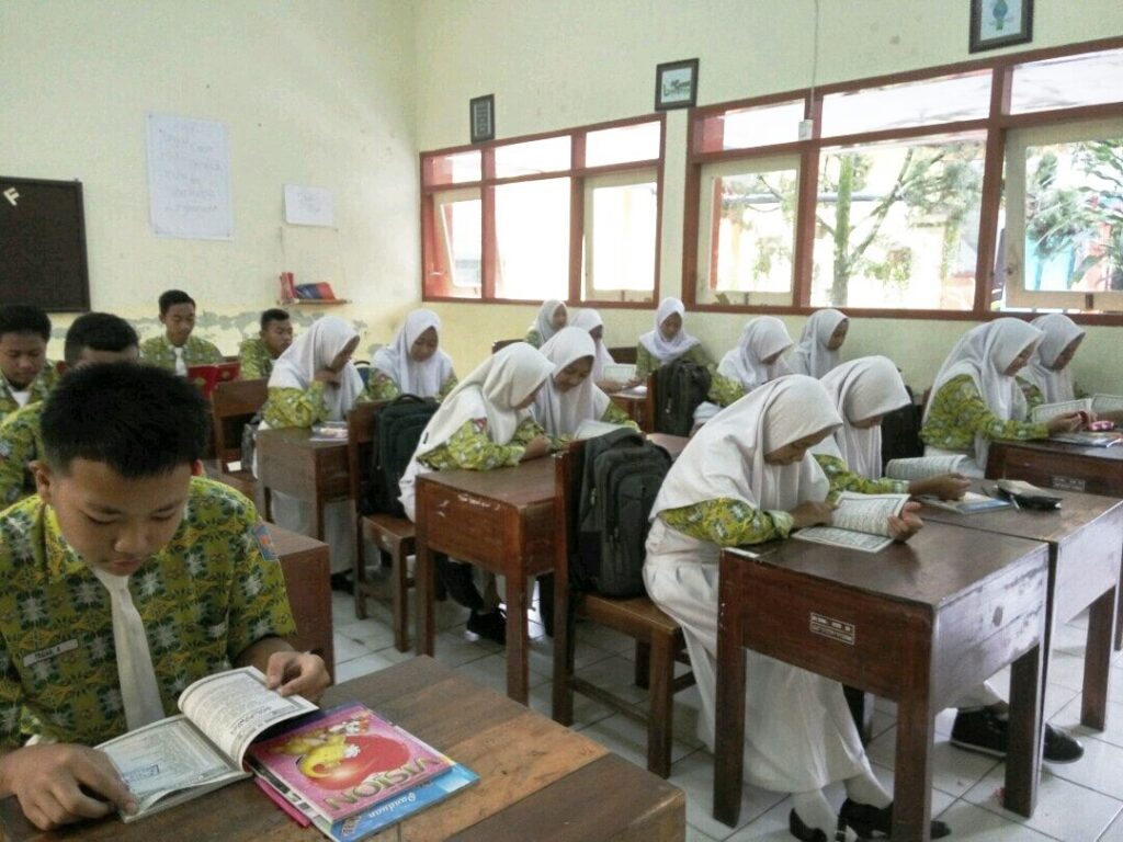 Program unggulan LITERASI ALQURAN SMP Negeri 1 Kampak whatsapp image 2026 03 21 at 21.56.24