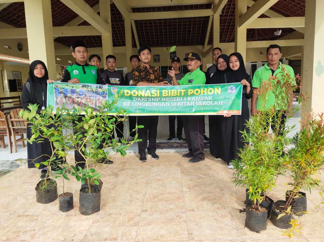 Kilau Prestasi dari Selatan: Bagaimana SMPN 1 Kampak Menjelma Jadi Gudang Juara ad2 orig